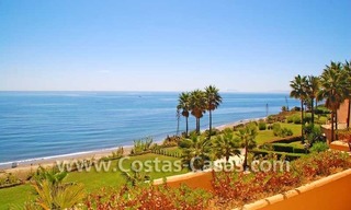 Luxury frontline beach apartment for sale, first line beach complex, New Golden Mile, Marbella -Estepona 0