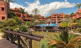 Luxury penthouse apartment for sale in a first line beach complex on the New Golden Mile, Marbella - Estepona 25