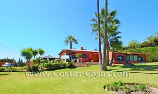 Rustic villa for sale on the New Golden Mile, Puerto Banus - Marbella, Benahavis - Estepona 0