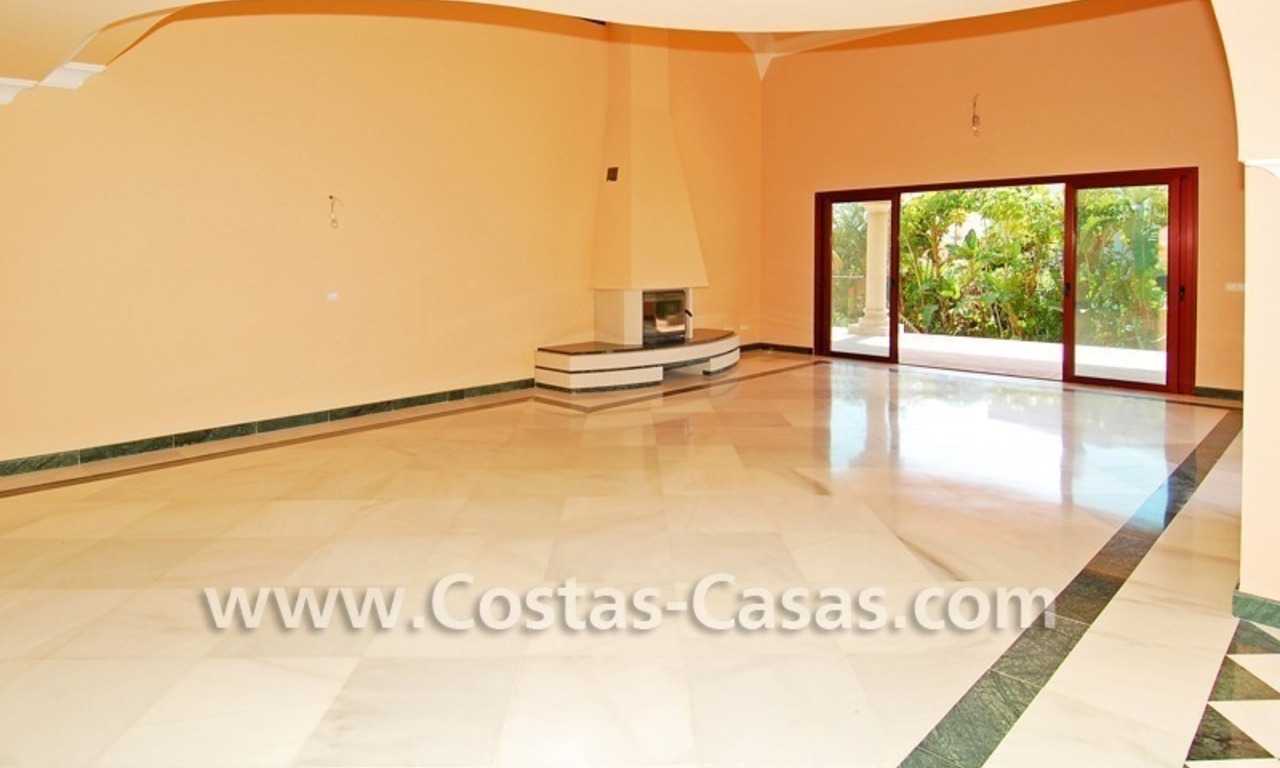 Classic andalusian style villa to buy, golf resort, New Golden Mile, Puerto Banus - Marbella, Benahavis - Estepona 9