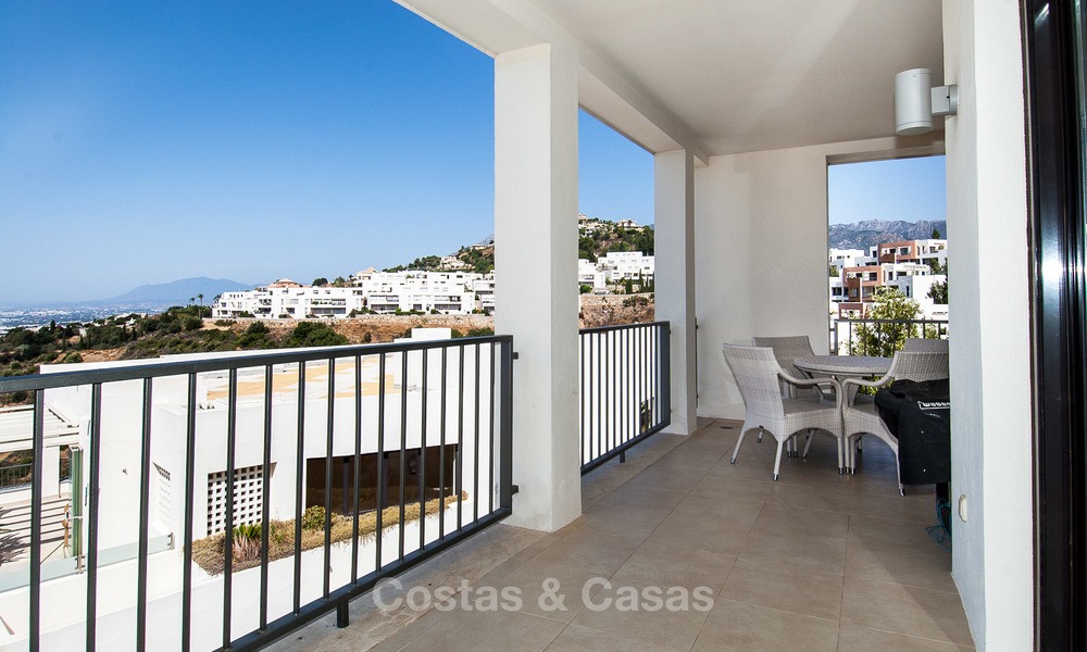 Opportunity! Luxury Modern Apartment For Sale in Marbella with breathtaking sea view, ready to move in 14589