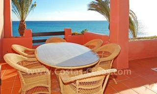 Luxury frontline beach corner penthouse for sale, first line beach complex, New Golden Mile, Marbella - Estepona 3