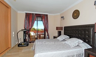 Beachside apartment sfor sale in a second line beach complex on the New Golden Mile, Marbella - Estepona 5