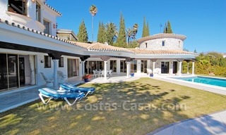 First line golf andalusian styled villa for sale in Estepona – Marbella 4