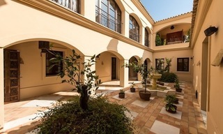 Exclusive beachside villa for sale in Marbella 15