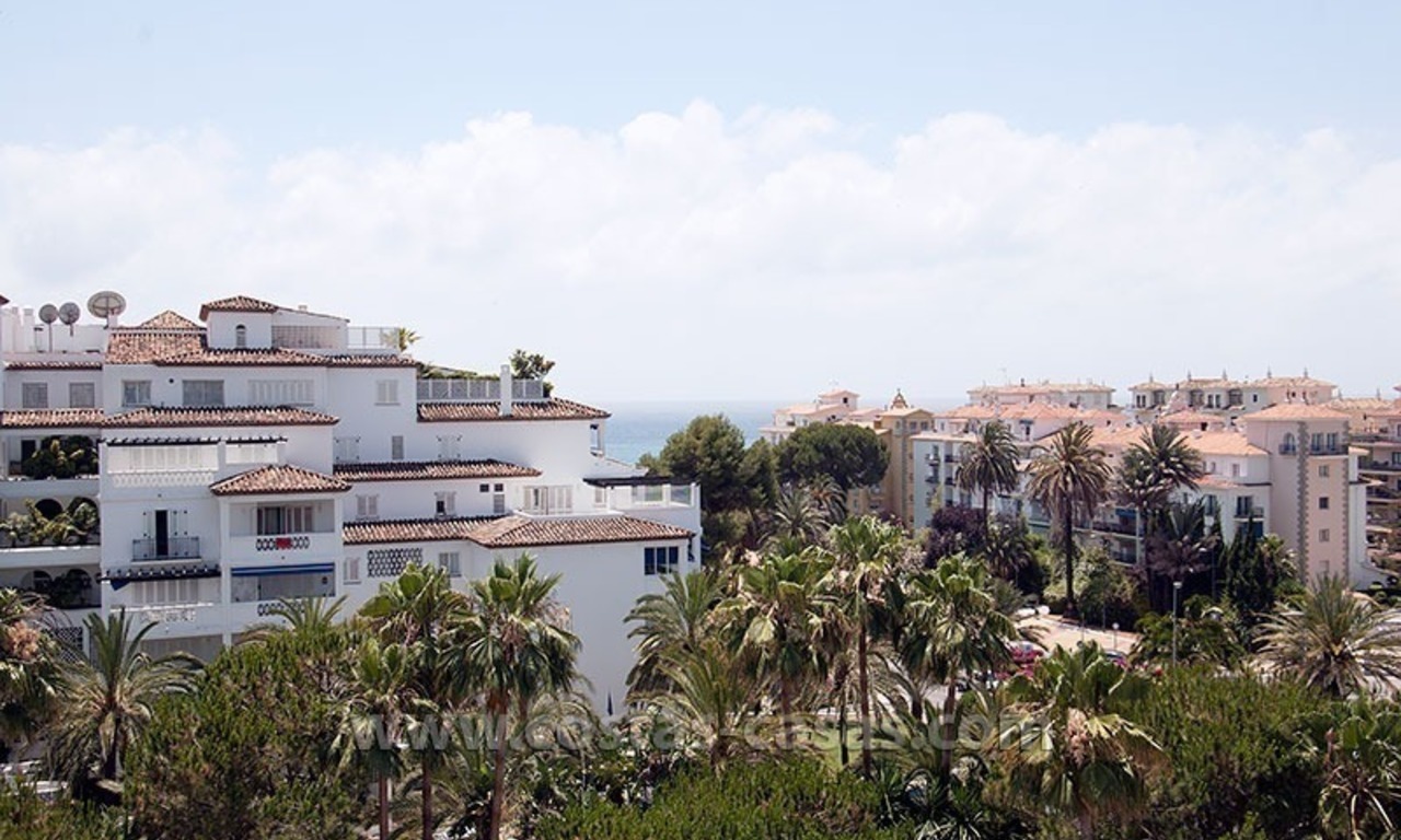 Beachside apartment for sale in Puerto Banus – Marbella 12