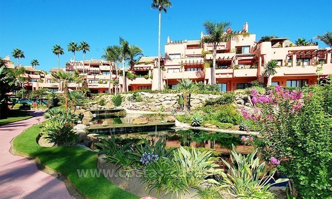 For holiday rent: Luxury frontline beach apartment, first line beach complex, New Golden Mile, Marbella - Estepona, Costa del Sol 21