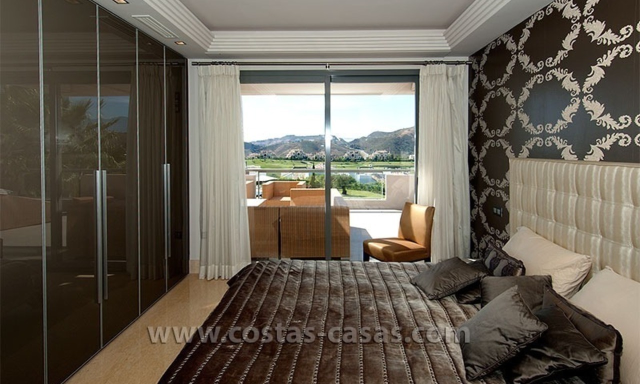 Contemporary, Luxury Golf Apartment for sale in Marbella - Benahavis 9