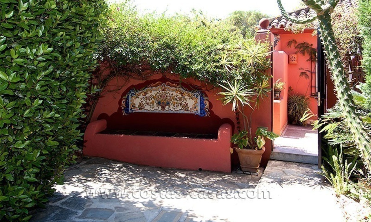 For Sale: Beachside Villa in West Marbella 6