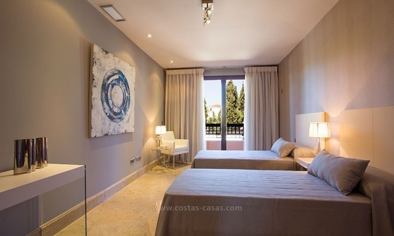 For Sale: Beachfront Luxury Apartments in San Pedro - Marbella. Opportunity: 3 bedroom apartment! 11