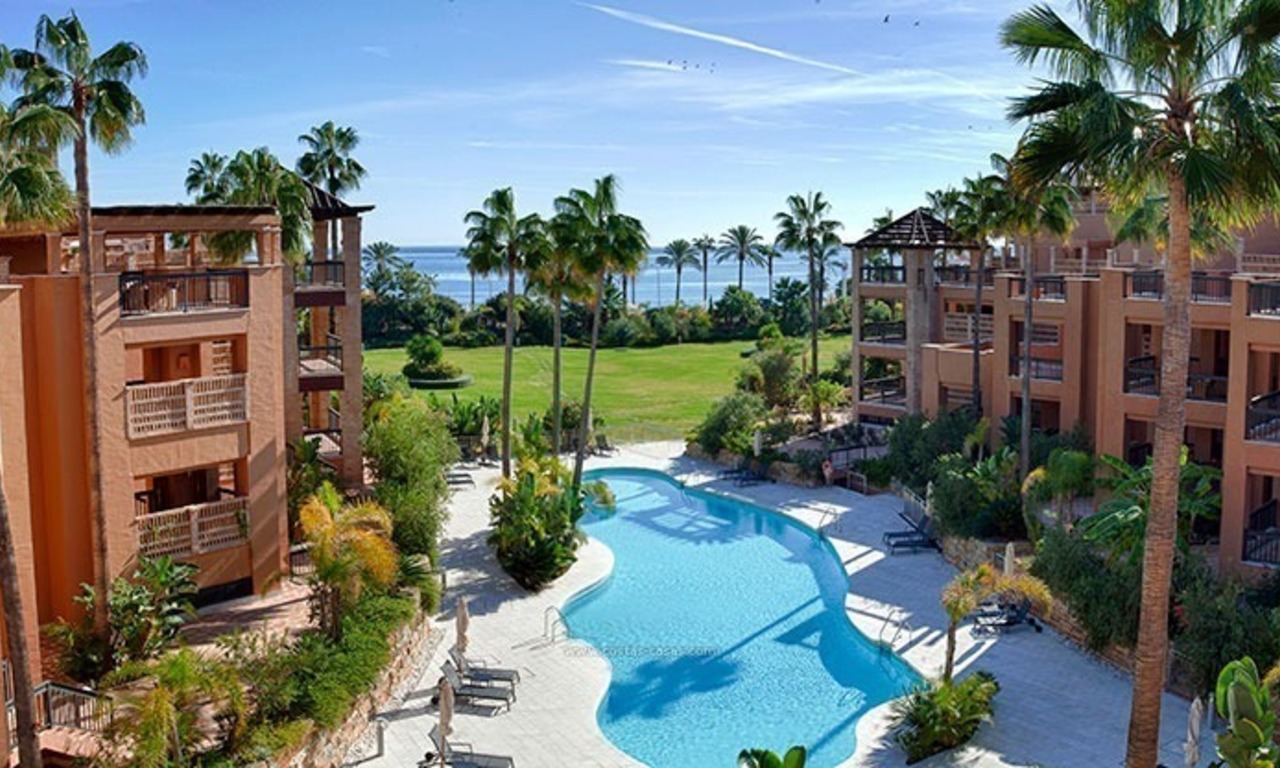 For Sale: Beachfront Luxury Apartments in San Pedro - Marbella. Opportunity: 3 bedroom apartment! 0