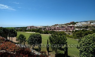 For Sale: Contemporary Luxury First-line Golf Apartment in the Marbella – Benahavís – Estepona Triangle 22