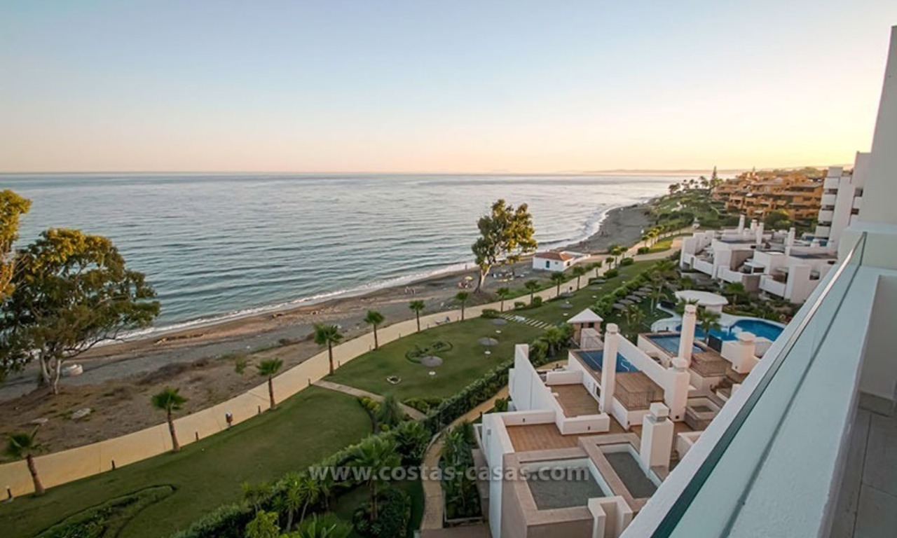 Resale: Exclusive Beachfront Modern Penthouse, New Golden Mile, Marbella – Estepona 1