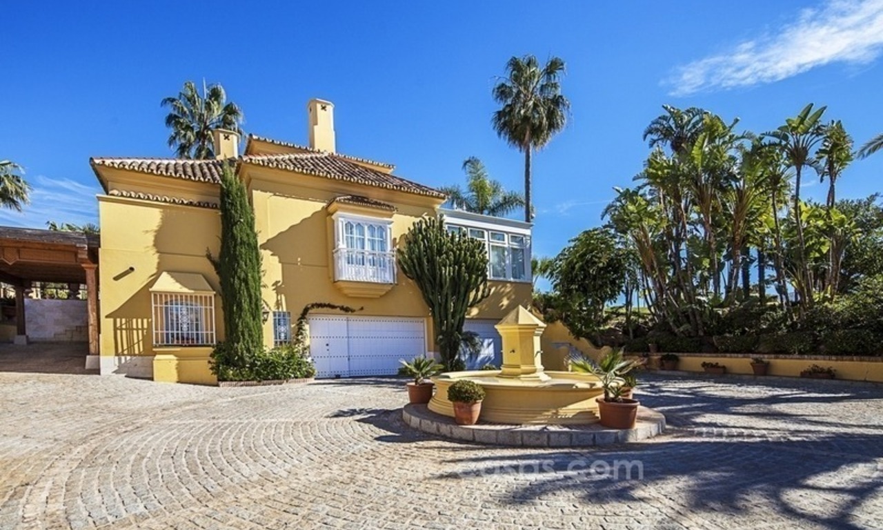Palatial mansion for sale in exclusive urbanization of Sierra Blanca, Marbella 3