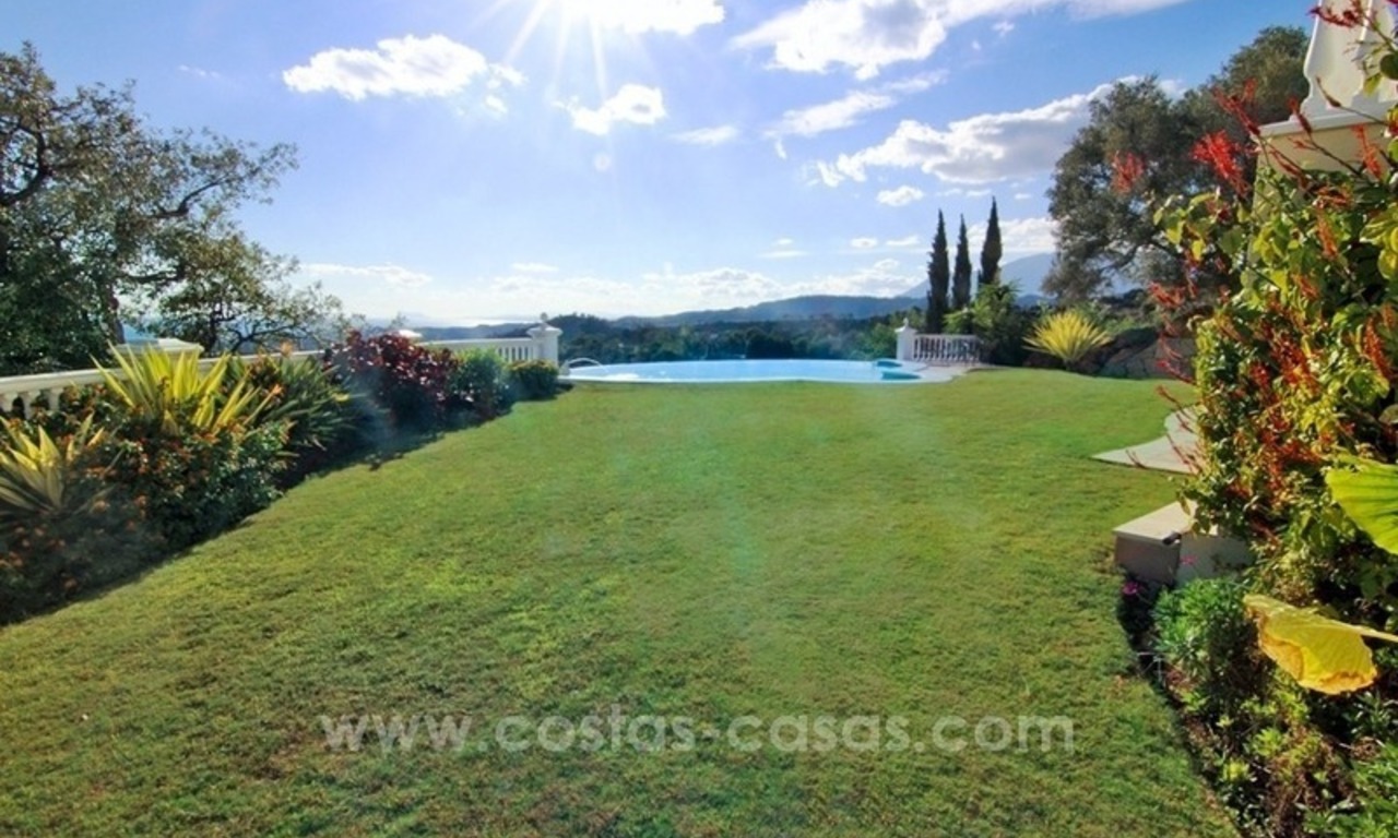 Beautiful classic style villa for sale in the Marbella Club Golf Resort 8