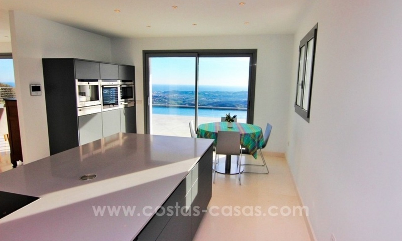 Very nice newly built and contemporary villa for sale in Mijas 12