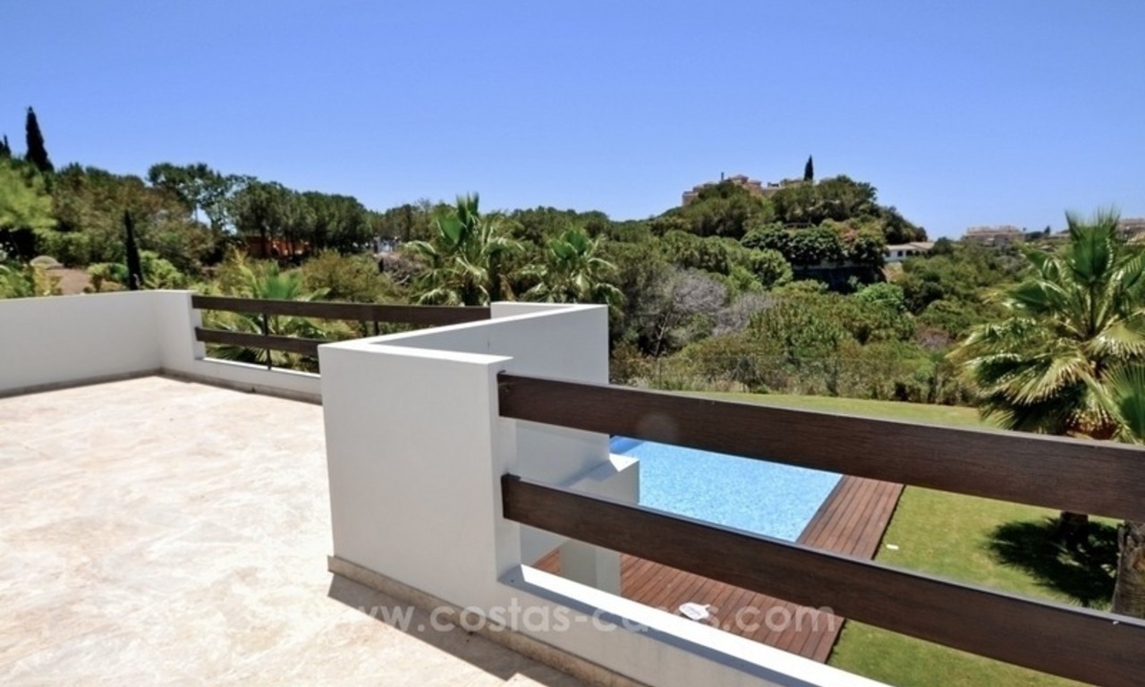Bargain! Modern villa for sale in Elviria, Marbella east 15