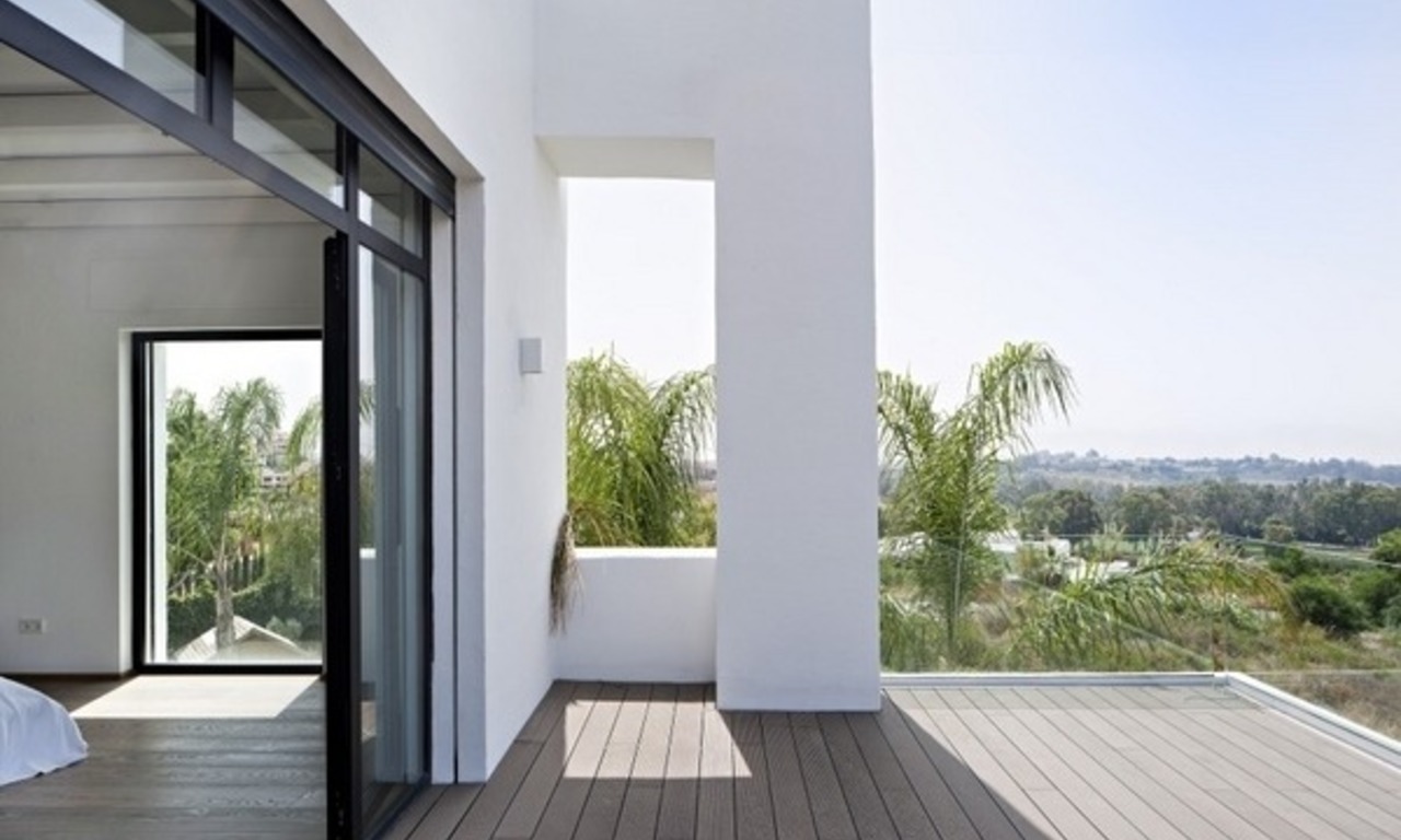 Exclusive modern style villa for sale in the area of Marbella – Benahavis 16