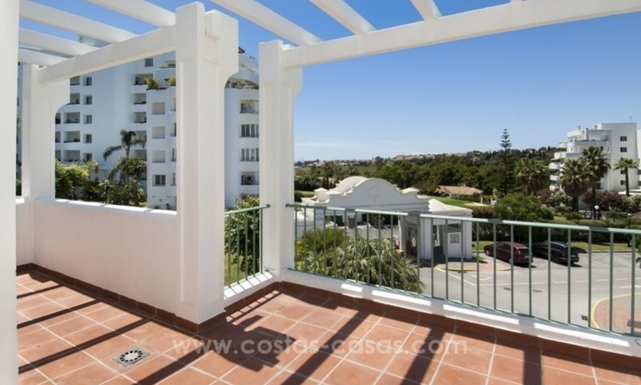 4 bedroom penthouse for sale in gated community in Marbella 7