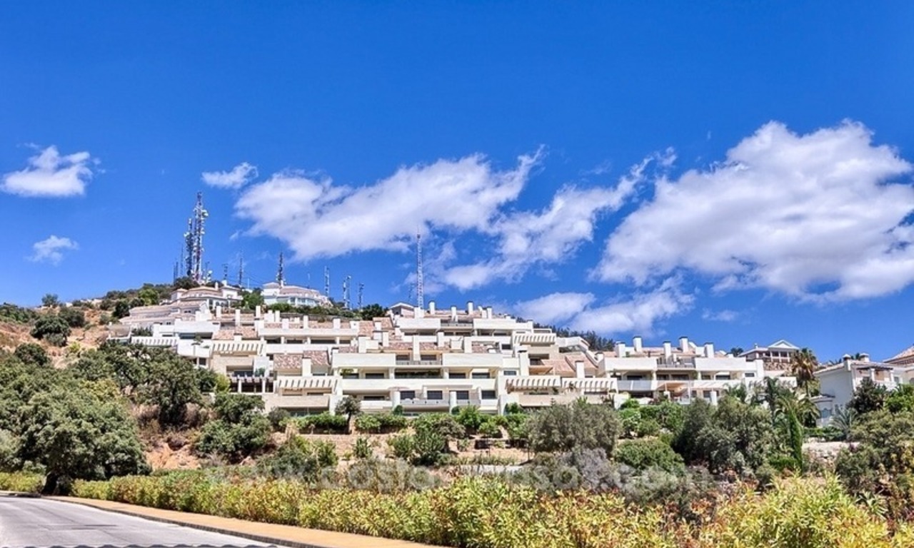 For Sale in Marbella: Modern spacious luxury penthouse apartment 16