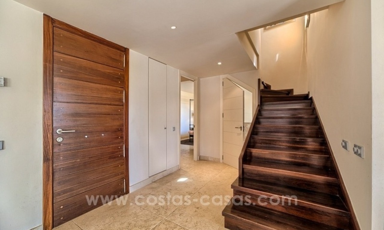 Luxury frontline golf modern penthouse apartment for sale in a 5*golf resort in Benahavis - Marbella 12