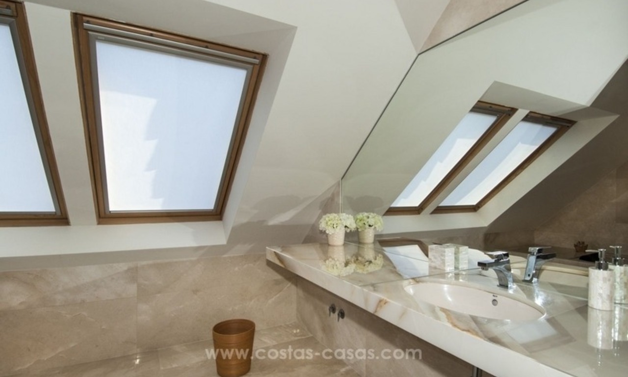 New frontline golf contemporary luxury villa for sale in East Marbella 38
