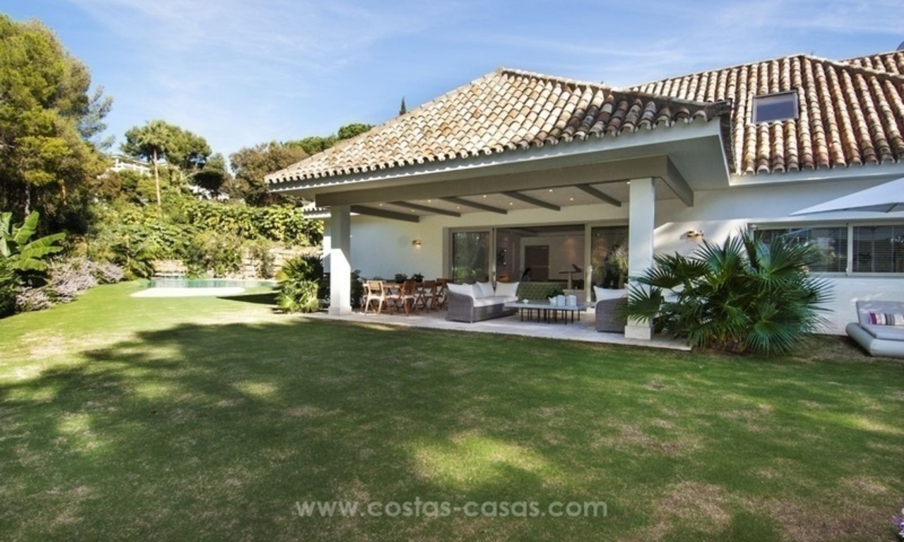 New frontline golf contemporary luxury villa for sale in East Marbella 8