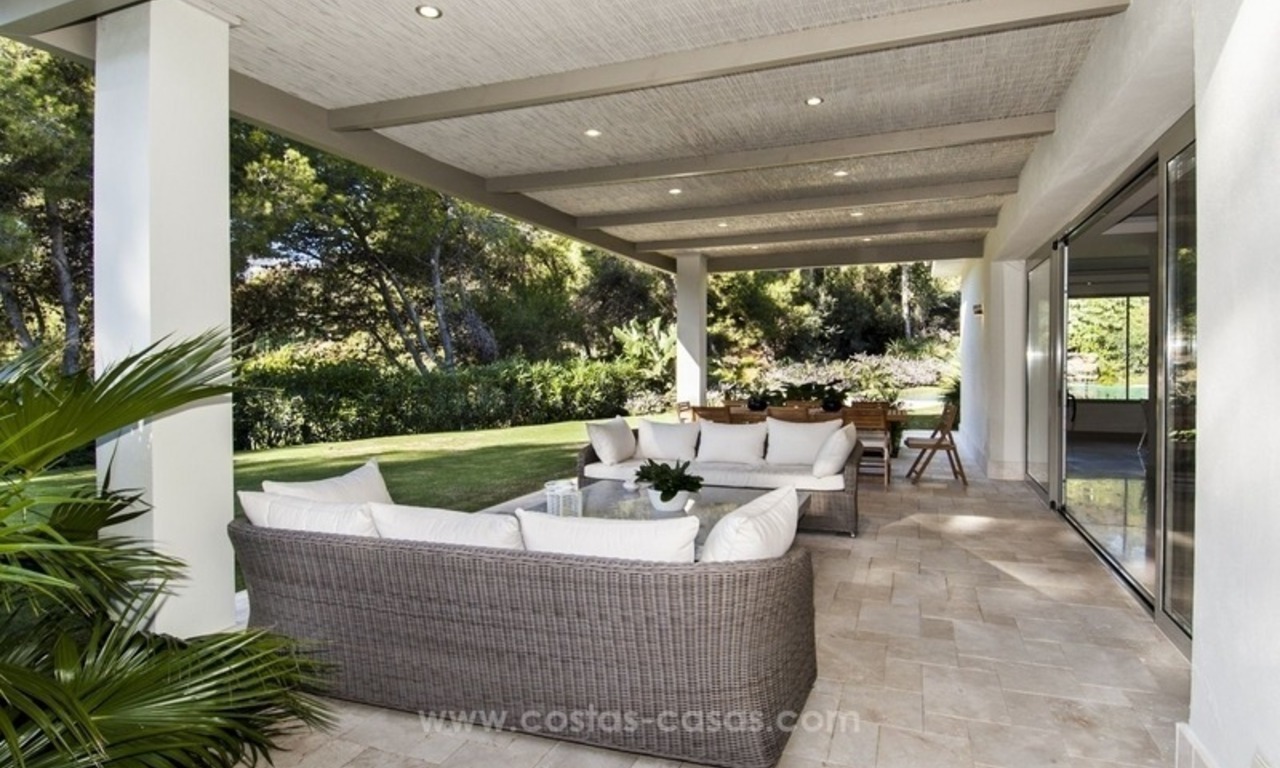 New frontline golf contemporary luxury villa for sale in East Marbella 12