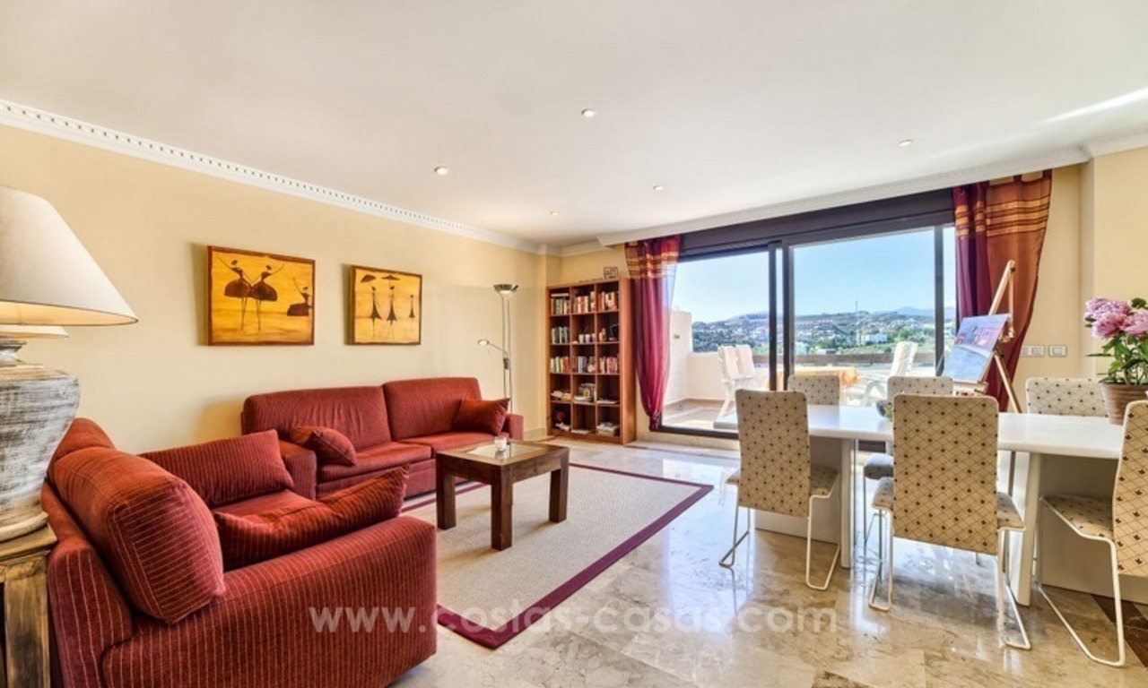 Luxury top floor apartment for sale in Benahavis, Marbella 8