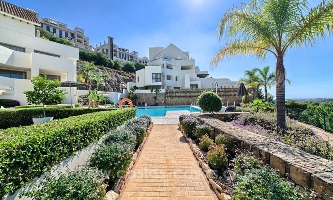 Modern luxury frontline golf ground floor apartment in a 5-star golf resort for sale in Benahavis - Marbella 12