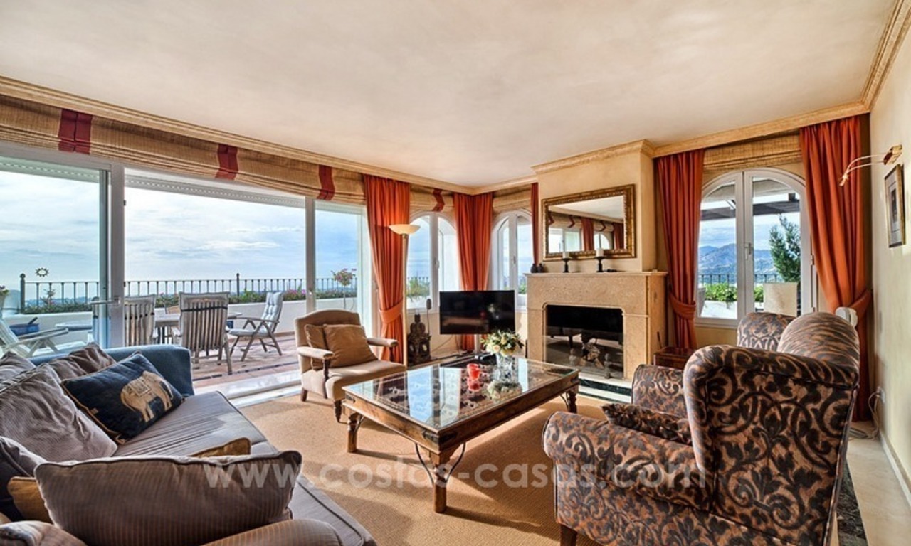 Top quality penthouse for sale in Benahavis - Marbella 6