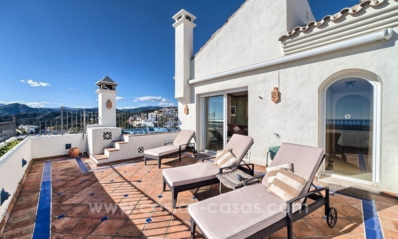 Top quality penthouse for sale in Benahavis - Marbella 2