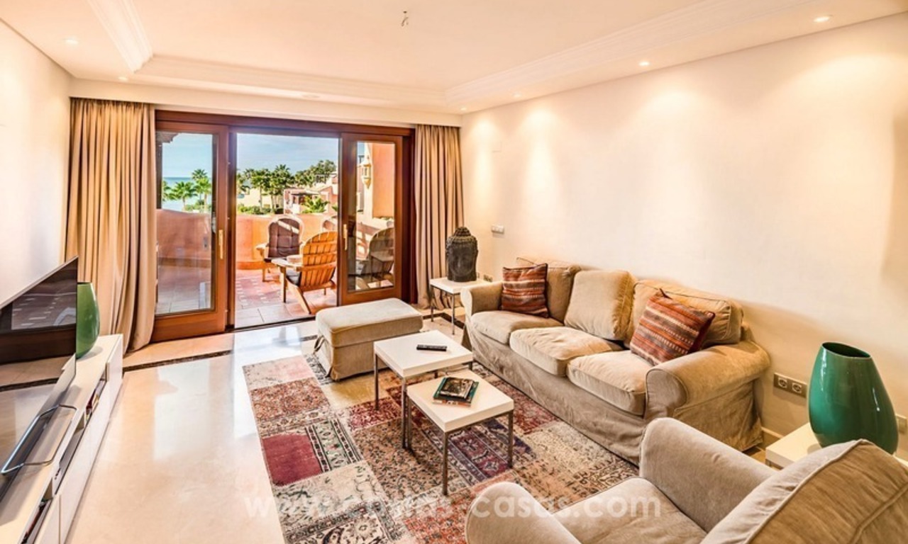 Frontline beach penthouse for sale on the New Golden Mile, Marbella 8