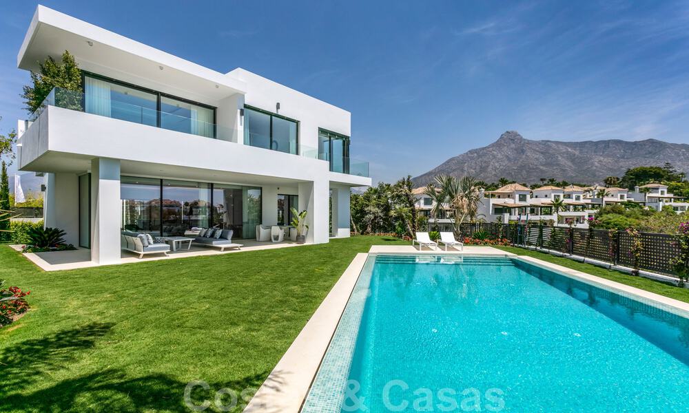SOLD. Opportunity! Last villa! Brand New modern Villa for sale on the Golden Mile, Marbella. In a gated and secure complex. Special discount! 30187