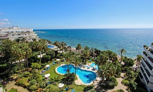 Opportunity: For Sale in Gran Marbella: Fantastic apartment frontline beach 