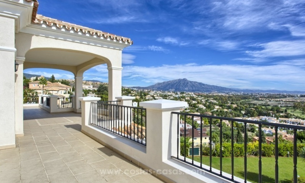 Villa with Panoramic views on the New Golden Mile, Marbella - Estepona 9