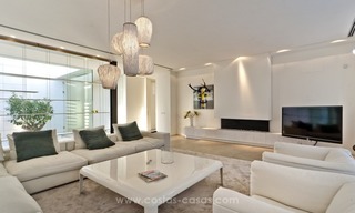 Modern Stunning Designer Beach Side Villa for sale in Marbella East 15