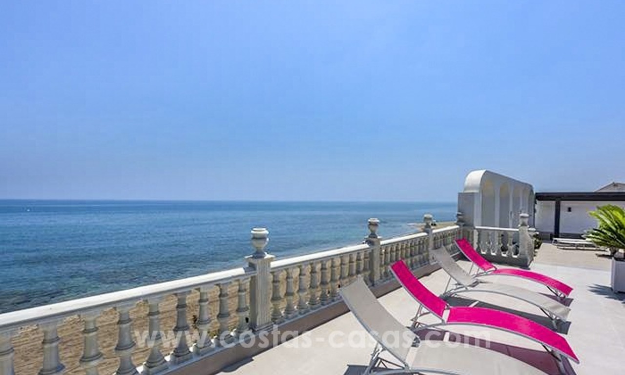 Beachfront luxury villa for sale in Mijas-Costa, Costa del Sol 1
