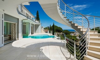 Villa for sale in Benahavis - Marbella: Exceptional Design and architecture, Exceptional Views in Exclusive El Madroñal 4