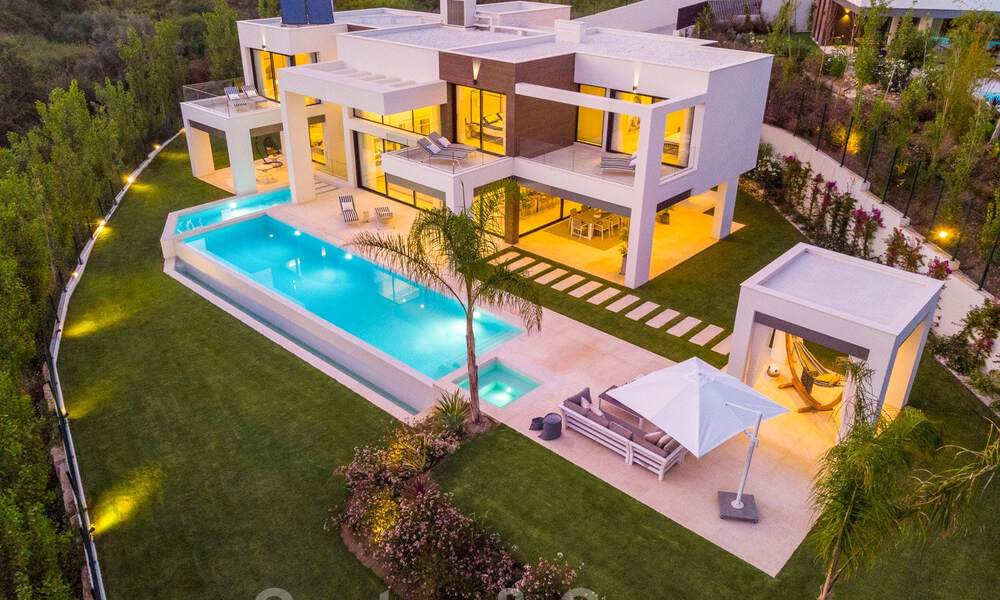 New modern villa in the heart of the golf valley, Nueva Andalucía, Marbella 28960
