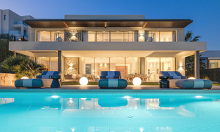 Ready to move in. Modern villa for sale, frontline golf in Benahavis - Marbella 58517 