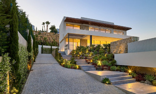 Ready to move in. Modern villa for sale, frontline golf in Benahavis - Marbella 58538 