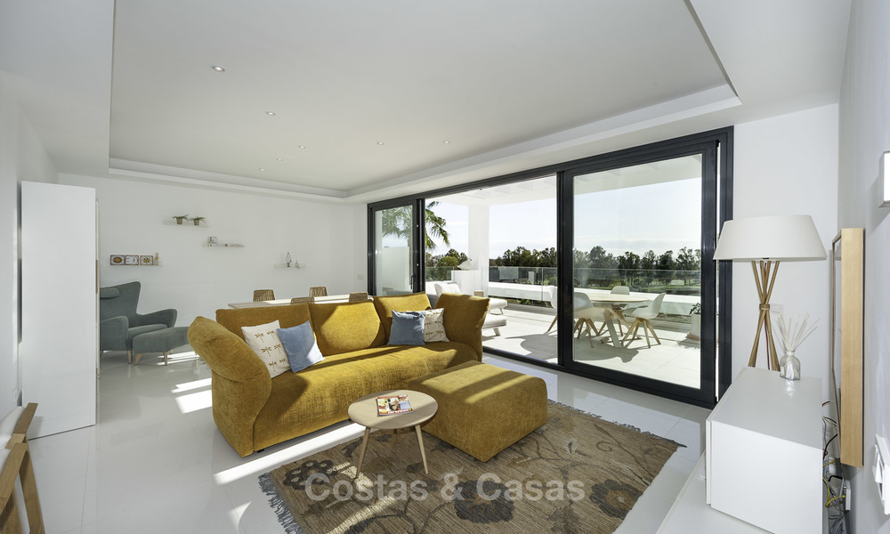 Ready to move in! Modern golf apartments for sale in the area of Benahavis - Marbella 24209