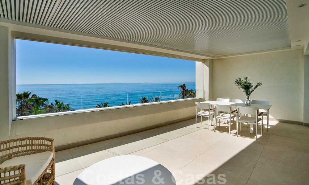 Luxurious Modern Apartments for sale, Seafront Location in Estepona centre. Completed! 40614