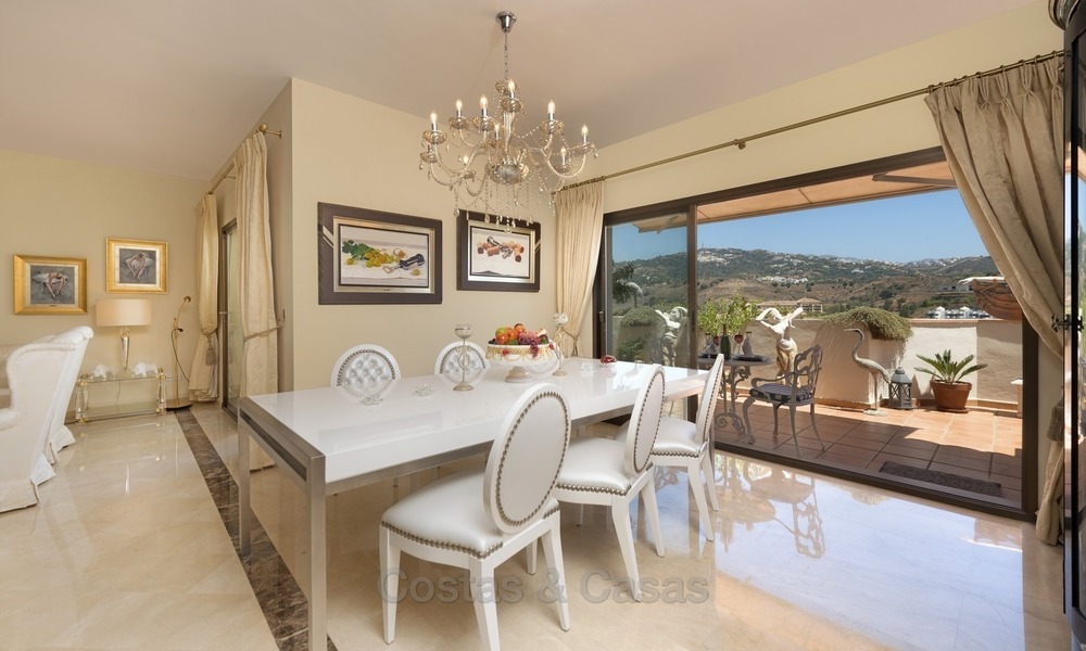 Luxury Penthouse apartment for sale in Gated Community with Panoramic sea and golf views in Rio Real, Marbella 1475