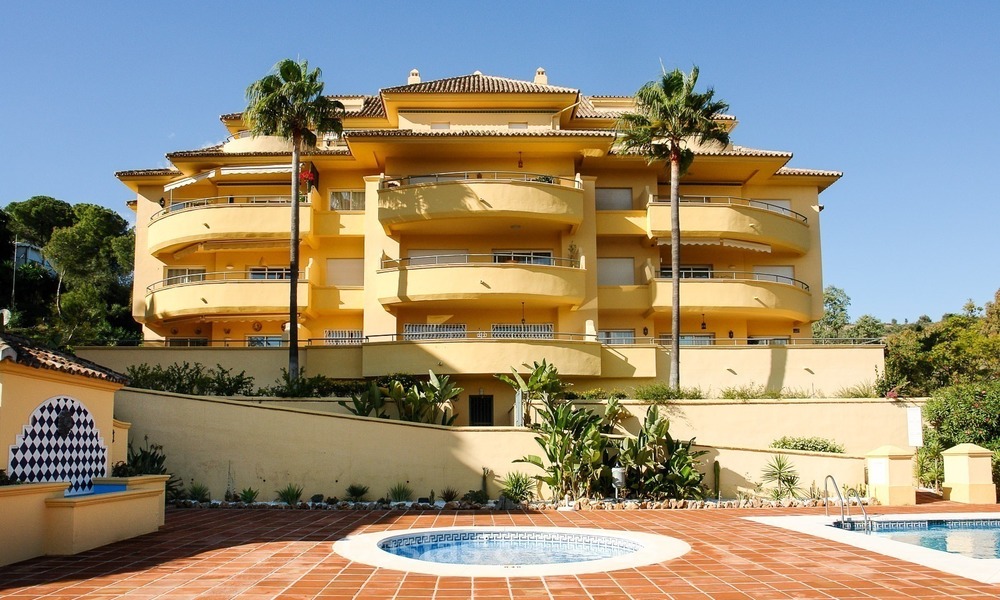 Luxury Golf Apartment for sale with sea views in Rio Real in Marbella 1785