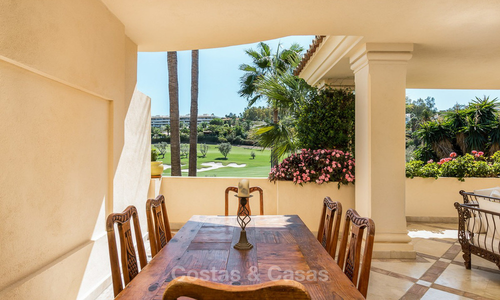 Frontline golf, luxurious Apartment for sale in Nueva Andalucia - Marbella 4084