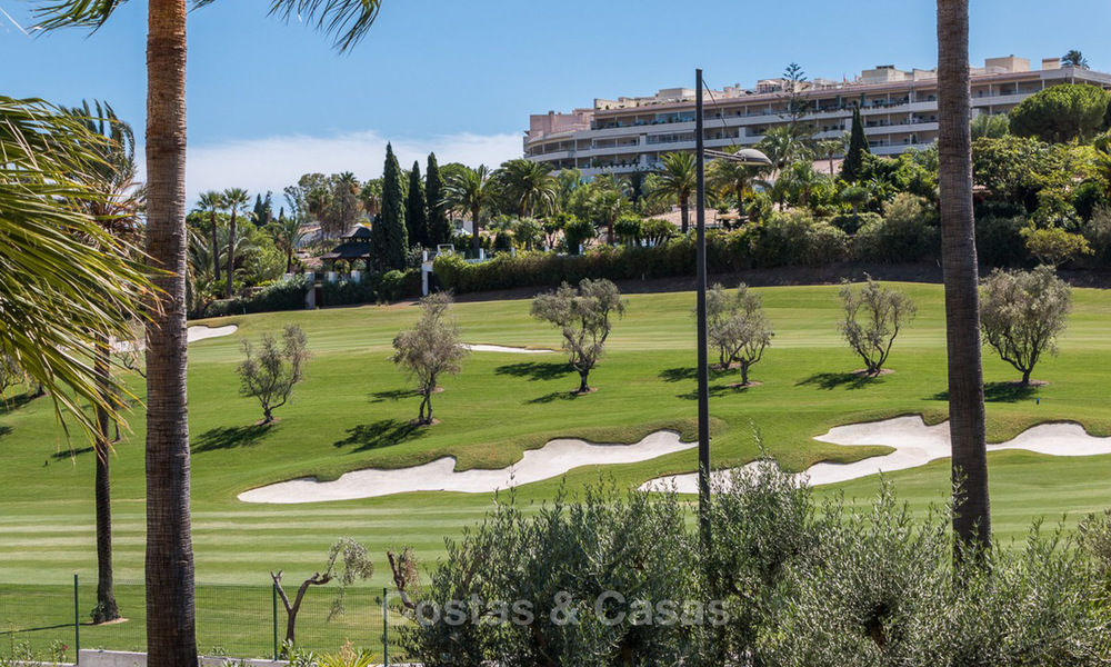 Frontline golf, luxurious Apartment for sale in Nueva Andalucia - Marbella 4090