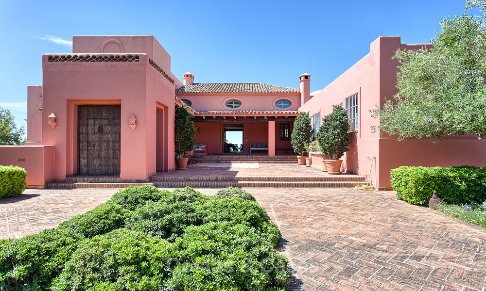 Spanish style luxury Villa with Panoramic views for sale set in a Luxurious Gated Golf Resort in Benahavis - Marbella 3174