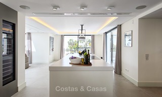 Attractive and spacious renovated luxury villa with majestic sea views for sale, Marbella East 3589 